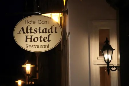 Altstadt Hotel Отели рядом с достопримечательностью «Детмольдская высшая школа музыки»