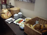 아레나 호텔 헨스테트-울츠부르크