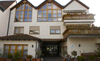 Hotel Deutsches Haus - Housity