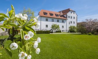 Schloss Hotel Wasserburg