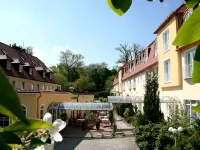 Hotel am Schloßberg Hotels in Erding