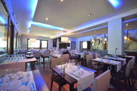 Kyriad Dijon Est - Mirande Отели в г. Коллонж-ле-Премьер