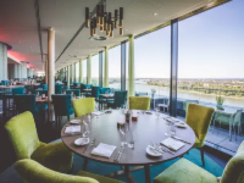 โรงแรมบอนน์ แมริออทเวิลด์ คอนเฟอเรนซ์ โรงแรมในบอนน์