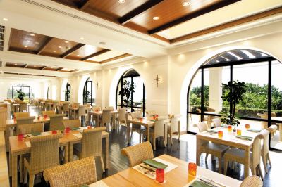 レストラン ホテル日航アリビラの写真