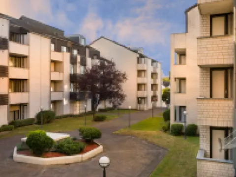 อโกรา บอนน์ ลิฟวิ่ง เดอะซิตี้ โรงแรมในบอนน์