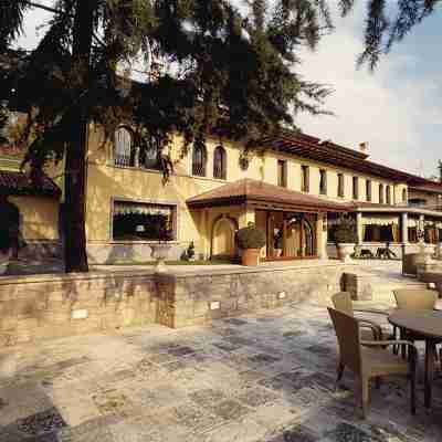 Relais Chateaux Da Vittorio Hotel Exterior