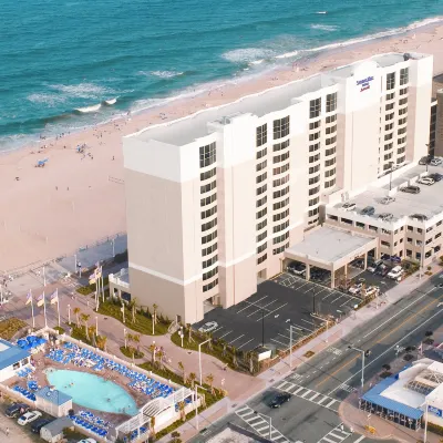 SpringHill Suites Virginia Beach Oceanfront Отели рядом с достопримечательностью «Пляж Кроатан-Бич»