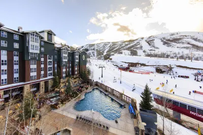 Marriott's MountainSide Hotels near Woodchip Trail