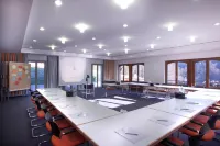 Ringhotel Mönch`s Waldhotel Отели в г. Бад-Либенцелль