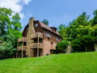 Highland Hills Motel & Cabins Hotels in Boone