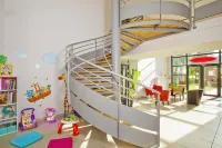 Residhome Genève Prévessin le Carré d'Or Hotel a Saint-Genis-Pouilly