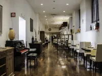 إل إتش هوتل إكسيل روما مونتيماريو Hotels near مستشفى جيميللي