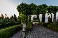Villa Cortine Palace Hotel