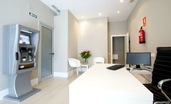 Express by Gaiarooms - Housity