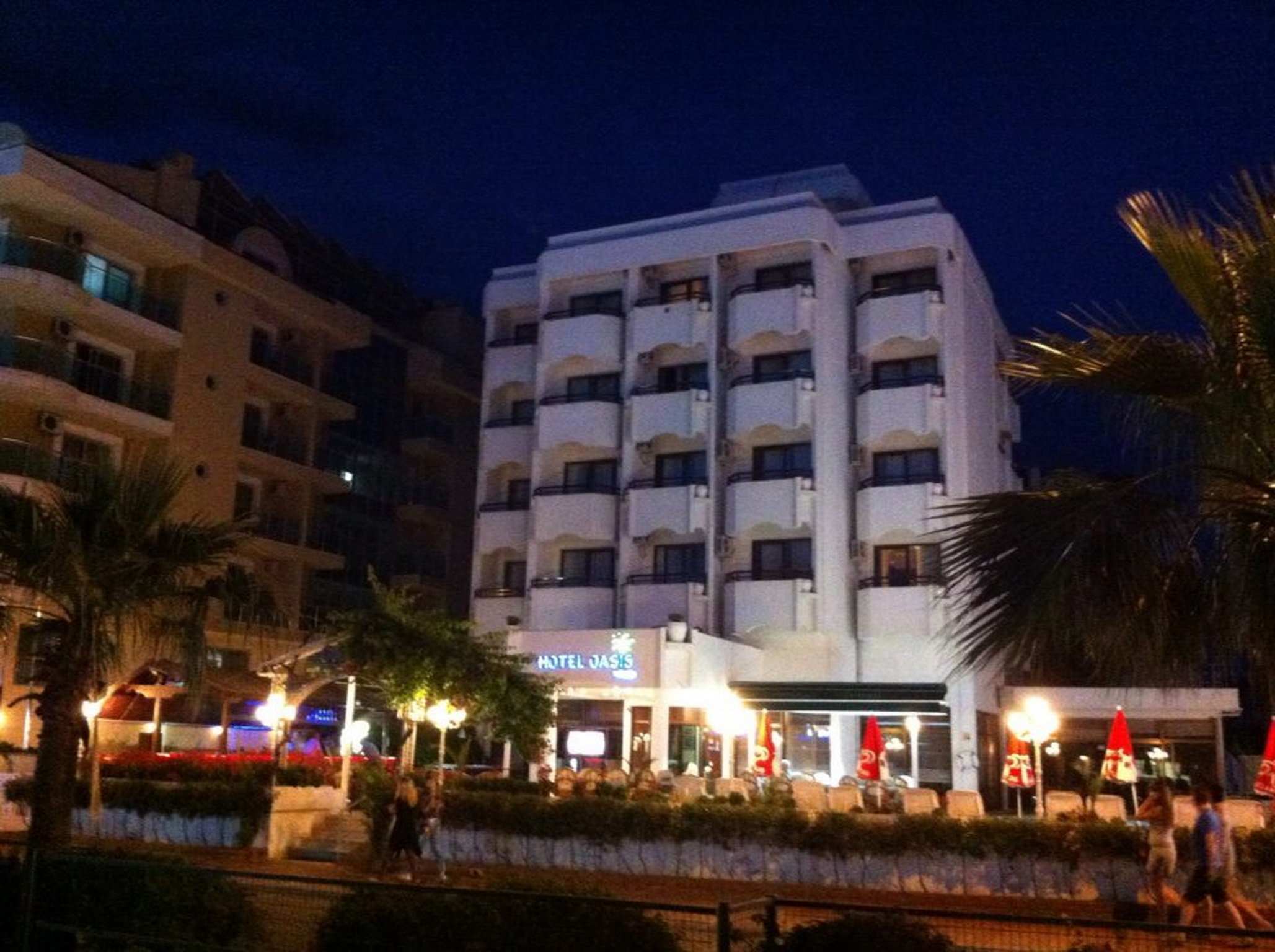 Oasis Hotel