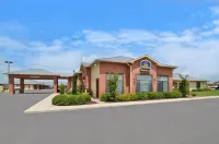 Best Western Windwood Inn  Suites Hotels in Freer