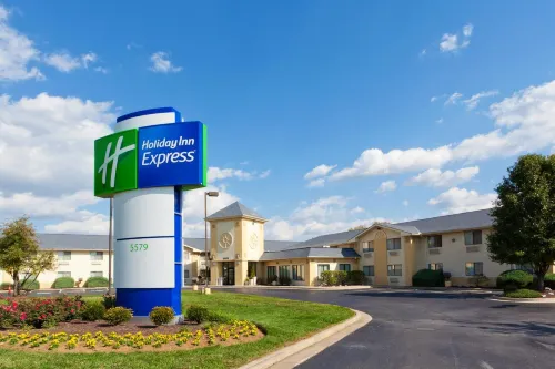 Country Inn & Suites by Radisson, Frederick, MD Hotels in Frederick County