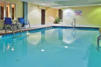 La Quinta Inn & Suites by Wyndham Hot Springs