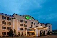 Best Western Plus Peoria فنادق في Fondulac Township