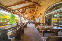 Hotel Mirjana & Rastoke Hotels in Donji Cerovac