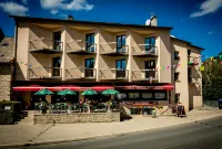 Logis Hôtel du Commerce Hôtels à : Les Vignes