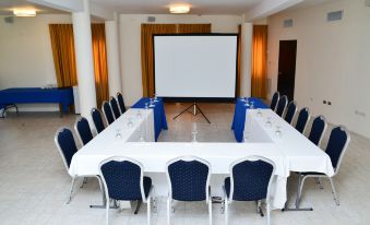 NH Haiti El Rancho 수영장