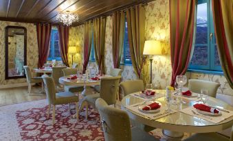 Zagori Suites Luxury Residences