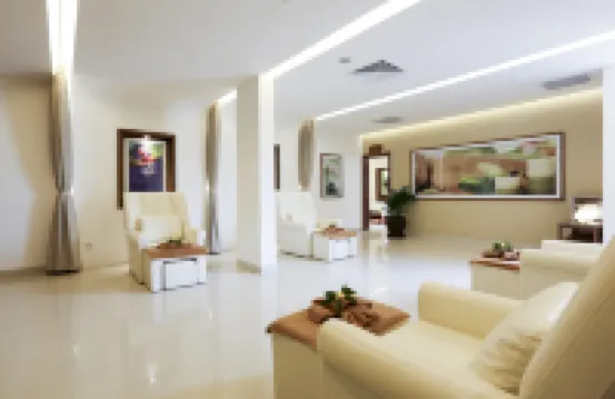 Sandy Beach Non Nuoc Resort