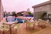 One Villahermosa 2000 - Pools