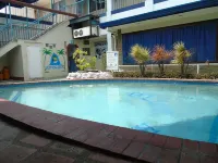 Blue Rock Resort - Beach