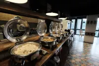 Namin Dago Hotel - Frühstück