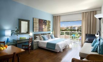 King Jason Paphos - Designed for Adults by Louis Hotels