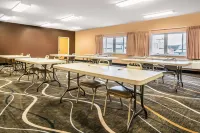Super 8 by Wyndham Osseo WI Hotels in Osseo
