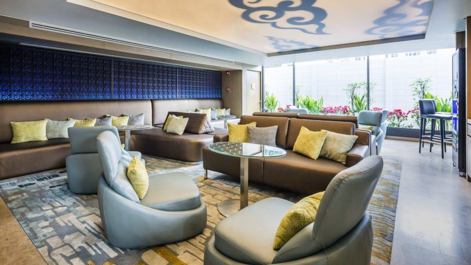 Holiday Inn Express BANGKOK SUKHUMVIT 11 by IHG