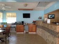 Deluxe Inn - Motels