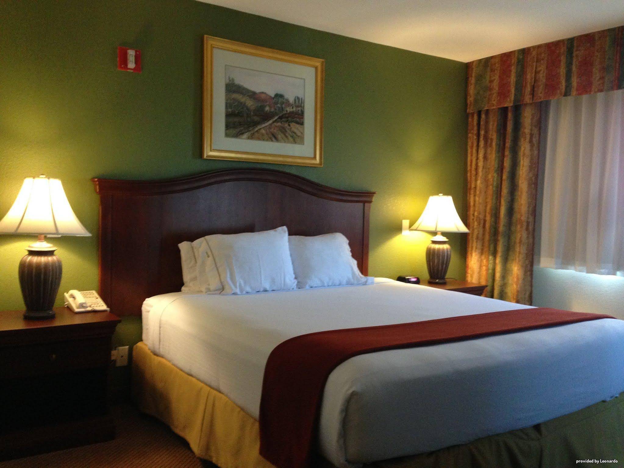 Red Lion Inn & Suites Perris