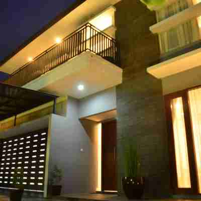 Elok Villa 4 Bedroom with a Private Pool Hotel Exterior