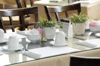 Admiral Inn Hamilton - Aamiainen