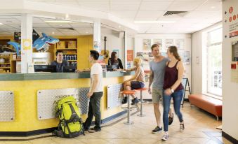 YHA Adelaide Central