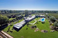 Entre Cielos Wine & Wellness Hotel Hotels in 