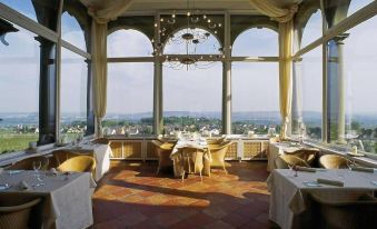 Relais & Châteaux Hotel Burg Schwarzenstein