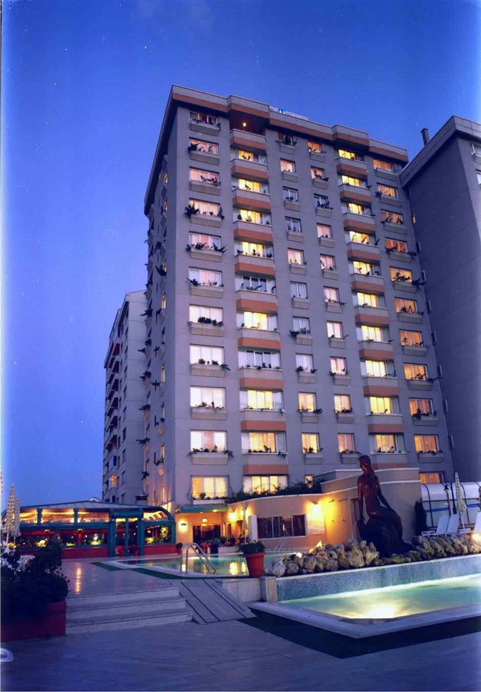 Buyukhanli Park Hotel