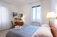 La Camogliese Hotel B&B Hotels in Metropolitan City of Genoa