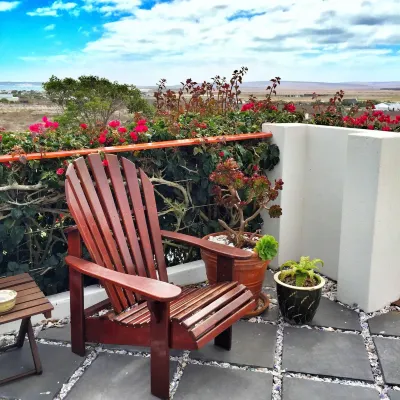 Farr Out Guest House