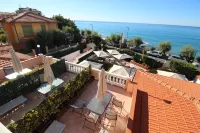 Del Prado Hotels in Riva Ligure