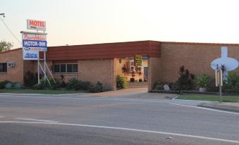 Burdekin Motor Inn