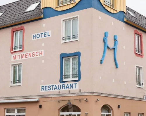 Hotel Mit-Mensch Hotels near COLONIA NOVA