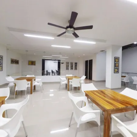 Hotel Cinco Monteria