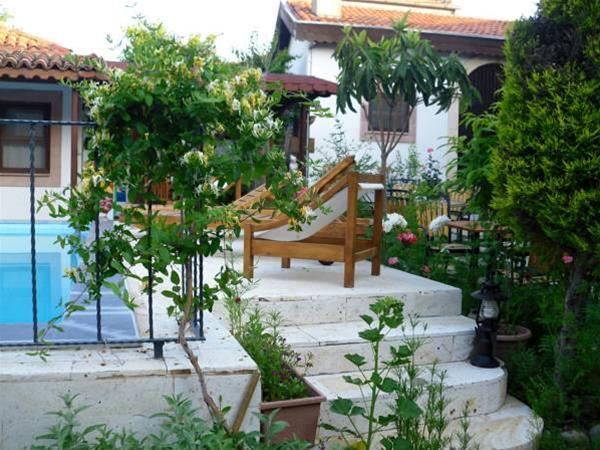 Akropolis Guest House