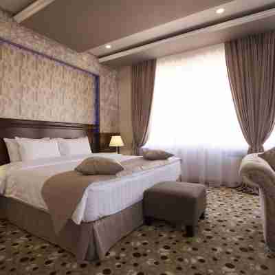 Central Hotel Yerevan Rooms